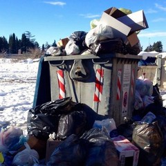 rifiuti ad Altamura dopo la neve