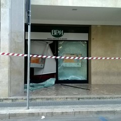 Assalto al bancomat piazza Zanardelli