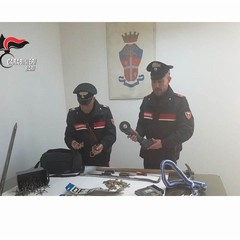 I Carabinieri mettono in fuga i ladri