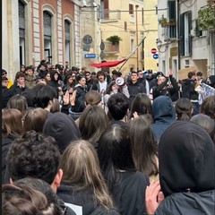 studenti piazza - da Instagram