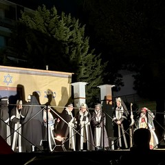 Via Crucis vivente, fede e partecipazione
