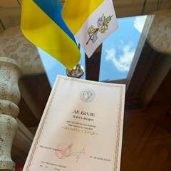 Zelensky premia limprenditore pugliese De Biase il primo italiano laico a ricevere il Golden Heart