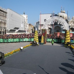 La Puglia all'inaugurazione Carnevale di Venezia 2010