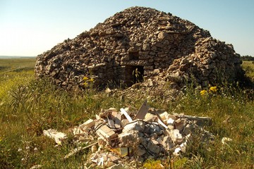 Rifiuti sulla Murgia