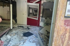 Esplosione al bancomat, furto fallisce