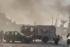 Paura nella zona artigianale: incendio in un’azienda