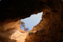 Risanamento grotte di via Barcellona, terminato l'iter dei lavori