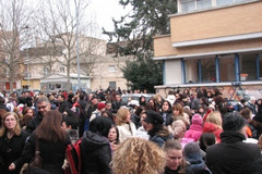 Antenna Vodafone, protesta pacifica davanti alla scuola “San Giovanni Bosco”