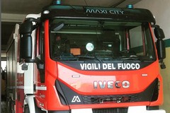 Incendio in un condominio: tanta paura per diverse famiglie