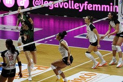 Volley A2: vittoria sofferta in casa, punti preziosi per la pool salvezza