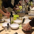 All'Olive Oil Bar Raguso, laboratori e corsi di cucina per il gusto di cucinare divertendosi