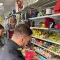 Carnevale: controlli della Guardia di finanza su sicurezza prodotti in vendita