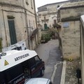 Matera, bomba davanti al locale di un altamurano