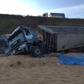 Camion giù dalla scarpata in località Pescariello