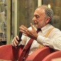  "Due belle sfere di vetro ambrato "