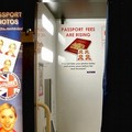 Una cabina fototessera negli uffici comunali