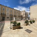 Ripavimentazione del corso, transennata piazza Repubblica