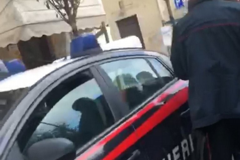 Fermo dei carabinieri (immagine da video)