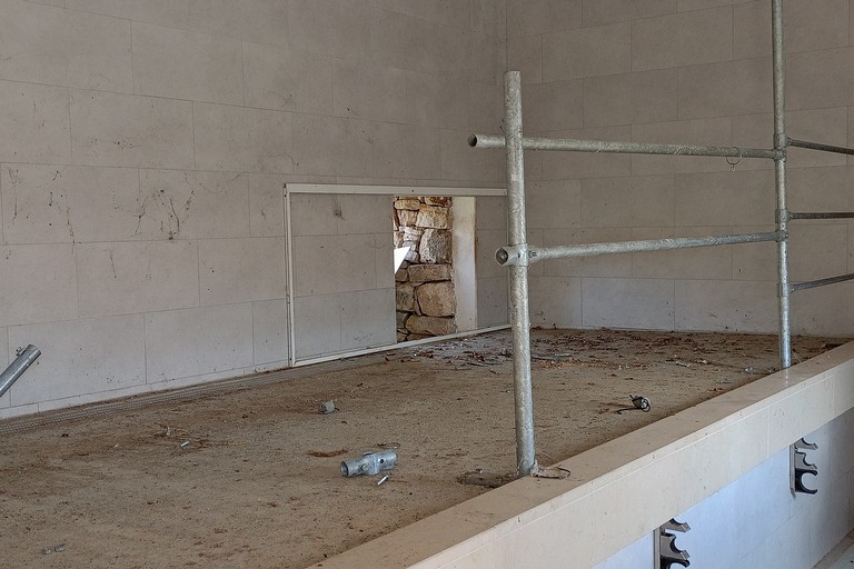 Furto in azienda di allevamento, raccolta fondi per acquistare attrezzature