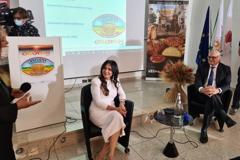 Ministro dell'economia Gualtieri in visita alla Oropan