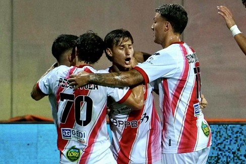 L’Altamura vince a Foggia e passa il turno