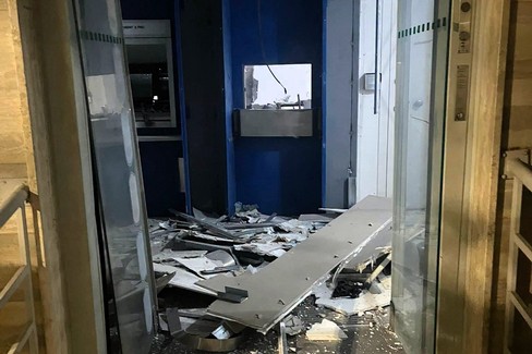 Assalto bancomat a Bernalda, posti di blocco ad Altamura