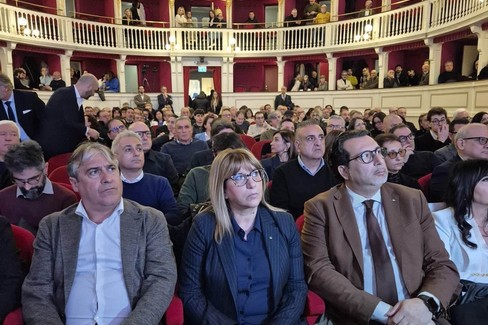 Mobile imbottito: Filca Cisl propone un patto per il lavoro