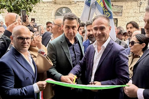 Vannacci inaugura sede di Futuro nazionale ad Altamura