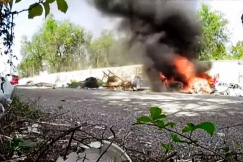 Incendio di rifiuti - Immagine Polizia Locale Altamura