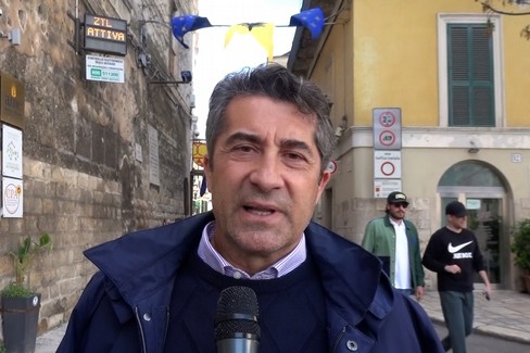 Intervista al candidato della coalizione  "Petronella sindaco "