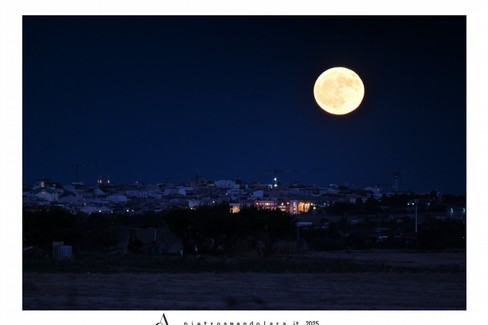 La luna del Cervo illumina Altamura