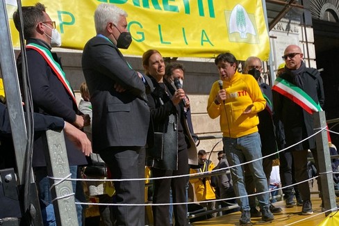 Piarulli alla manifestazione a Bari