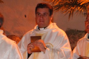 Padre Enzo Fiore