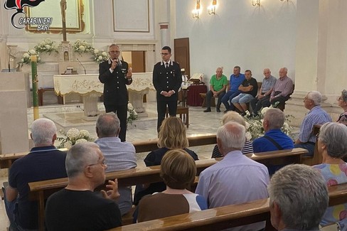 Truffe agli anziani: incontri dei Carabinieri nelle parrocchie