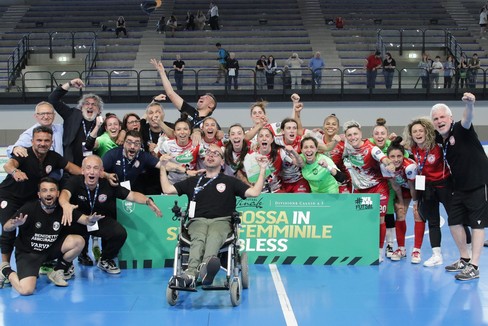 Soccer Altamura promossa in serie A: domenica festa nel palazzetto
