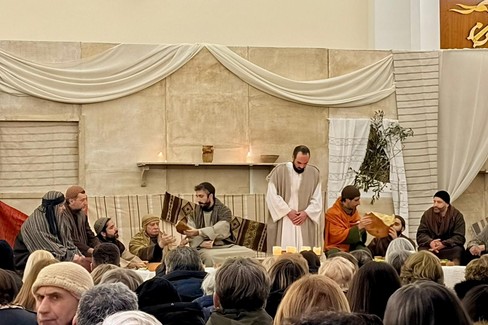 Via Crucis vivente, fede e partecipazione