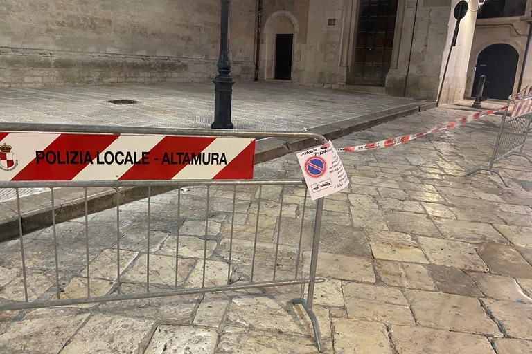Lavaggio settimanale del corso e delle piazze