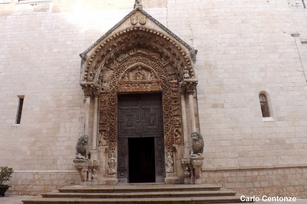 Portale Duomo di Altamura