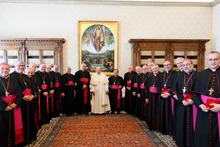 I vescovi della Puglia in visita da Papa Francesco